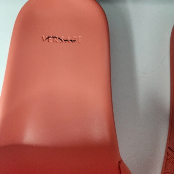 Versace Palazzo Pool Slides size 36.5 - Picture 5 of 12